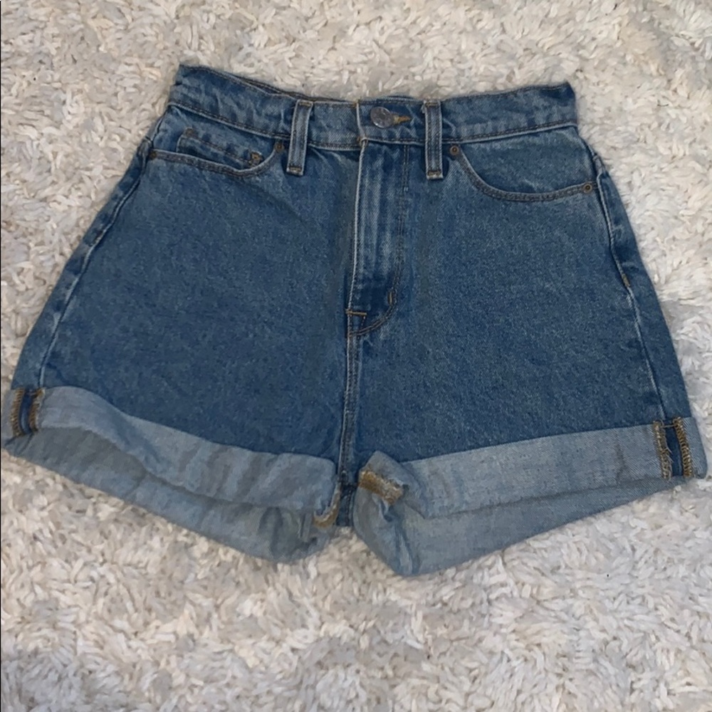 BDG Mom shorts